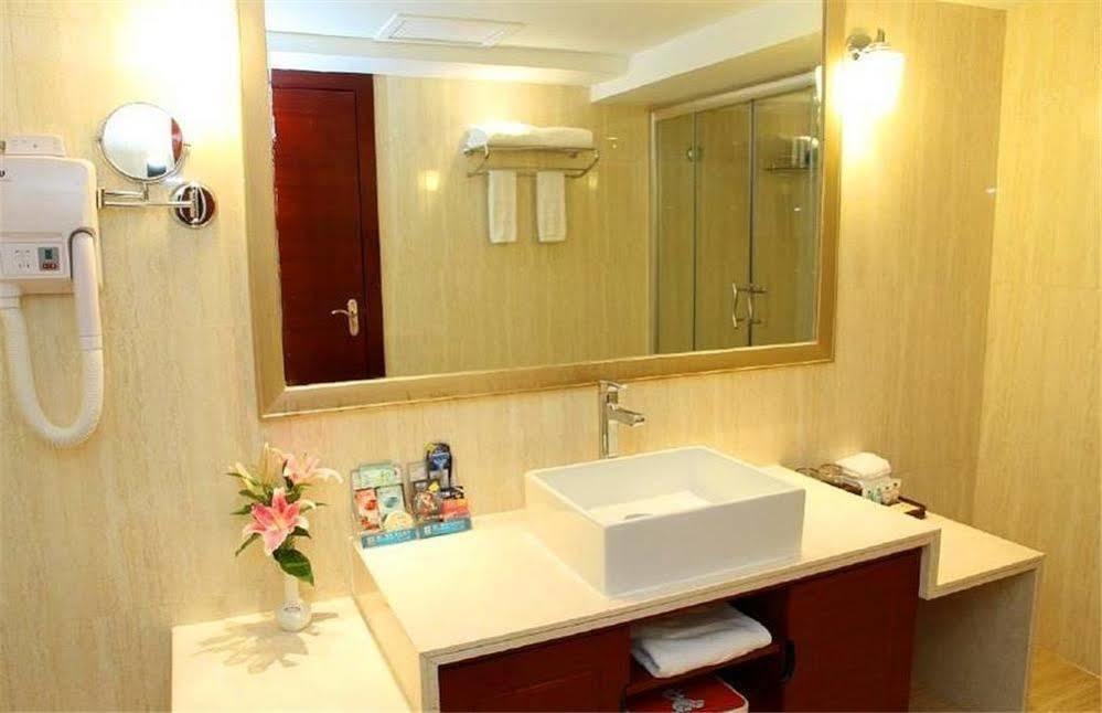 Adange Resort Hotel Lijiang  Exteriör bild
